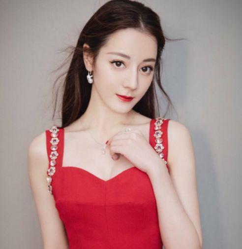 娱乐圈人爆料热巴,娱乐圈爆料背后的真实故事  第1张